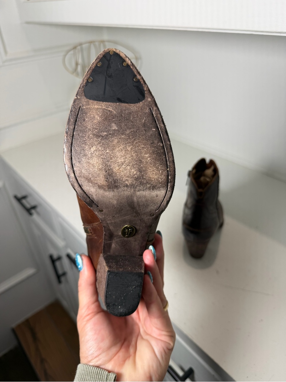 Frye Women's 6.5B Brown Leather Western Ankle Boots Pointed Toe Booties Zip - Picture 9 of 10